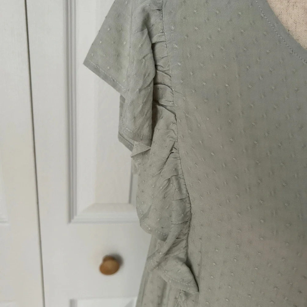 Light Gray Ruffle Sleeve Dress - Picture 5 of 7